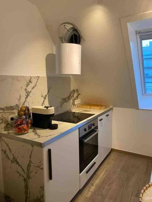 Moderne Studio نيوبورت المظهر الخارجي الصورة