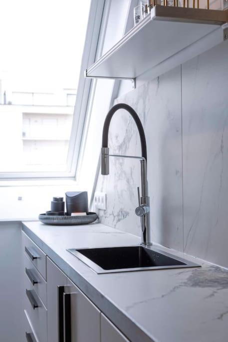 Moderne Studio نيوبورت المظهر الخارجي الصورة